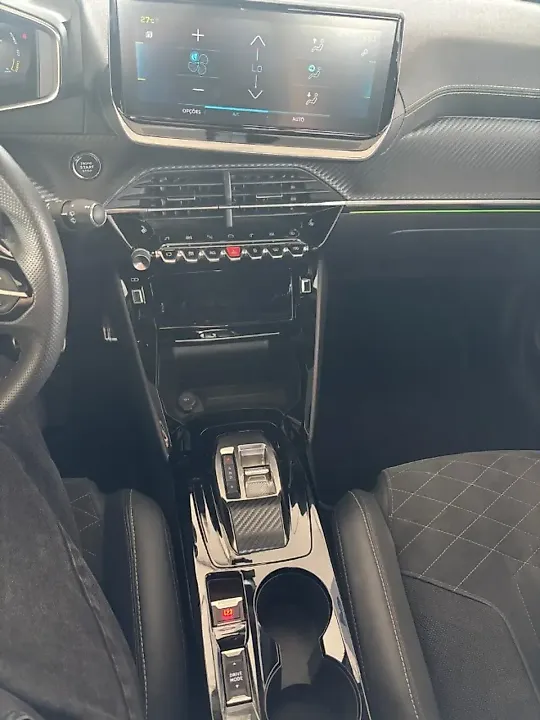 Peugeot E-2008 - Imagem 9