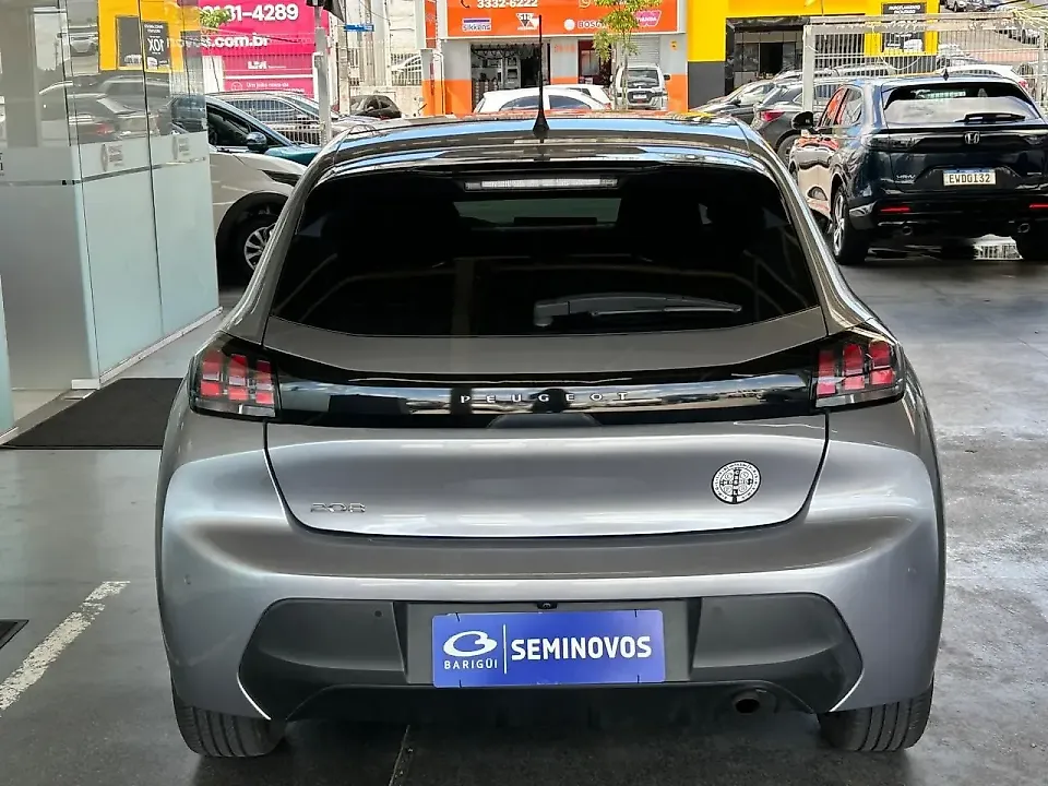 Peugeot E-208 - Imagem 12