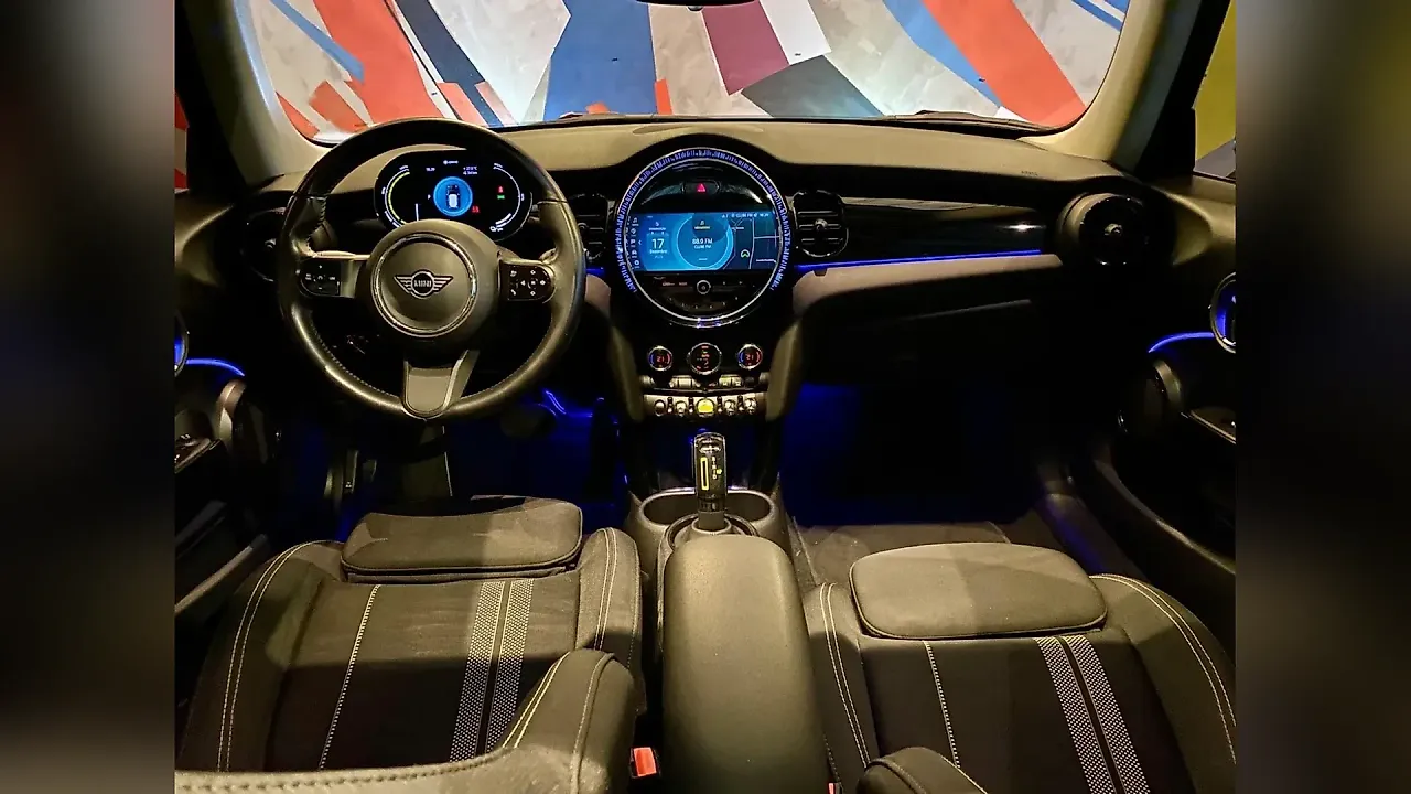 Mini Cooper SE - Imagem 8