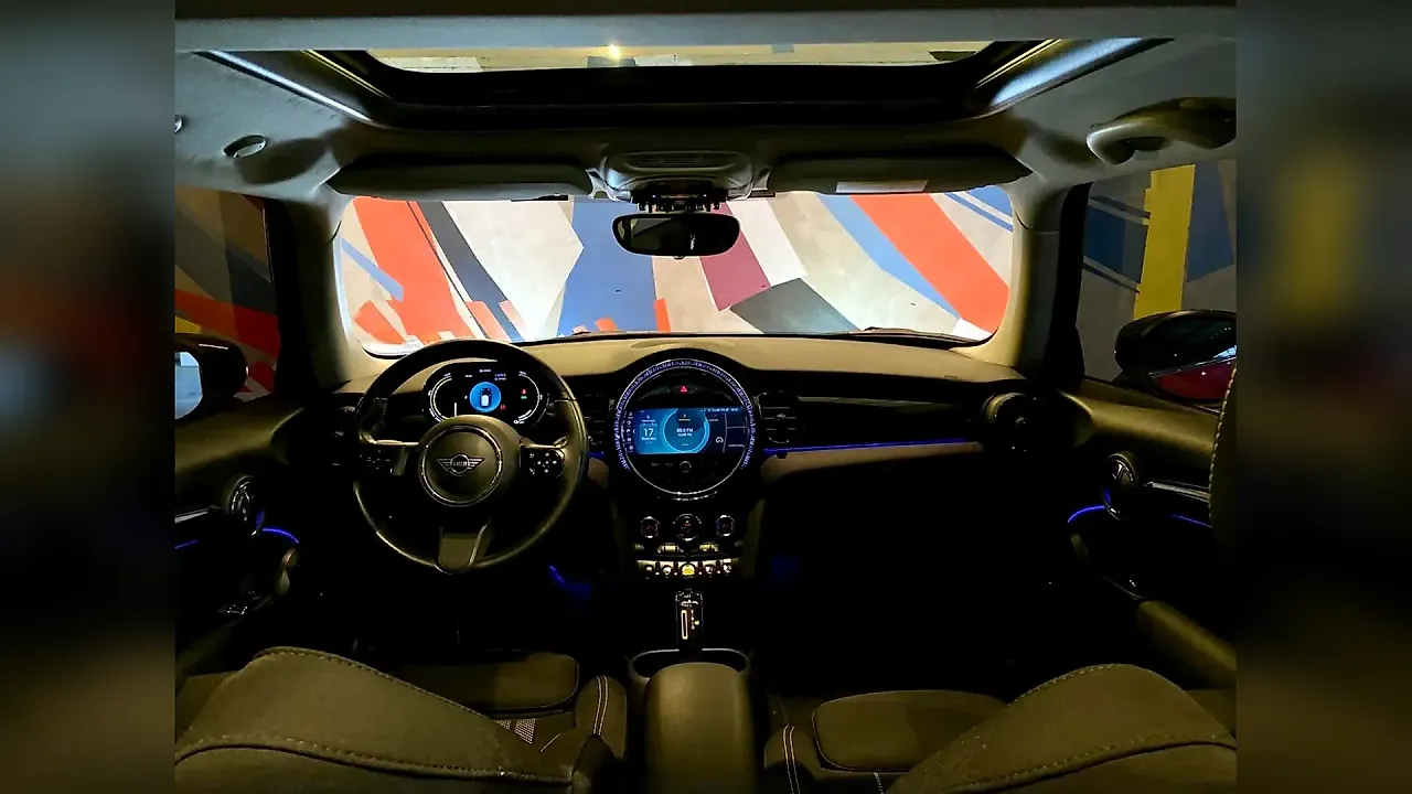 Mini Cooper SE - Imagem 9