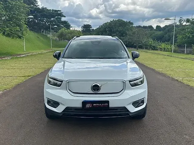 Volvo XC40 Recharge - Imagem 2