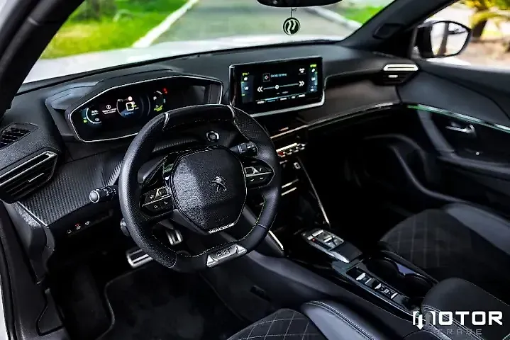 Peugeot E-2008 - Imagem 10
