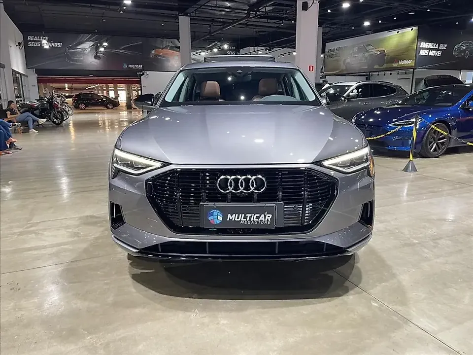 Audi E-tron Sportback - Imagem 2