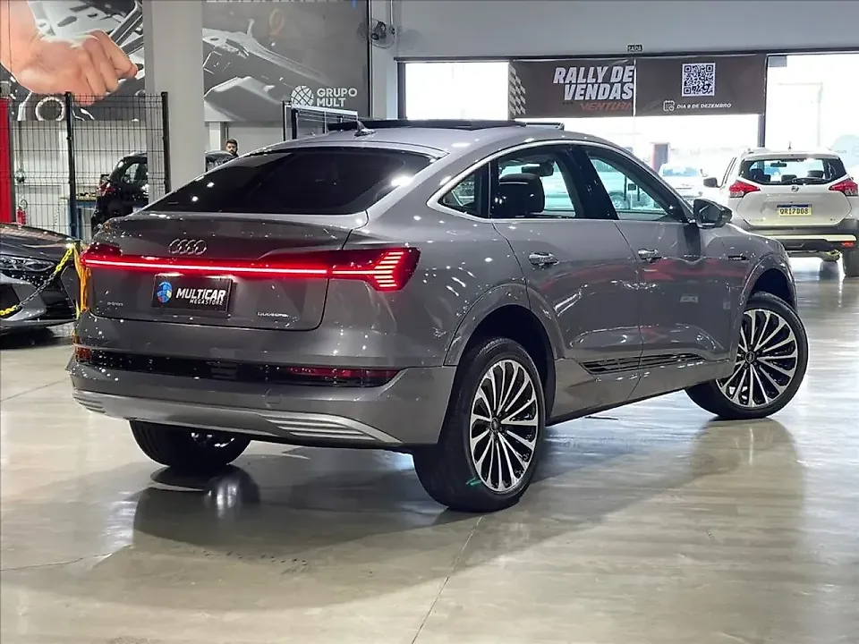 Audi E-tron Sportback - Imagem 3