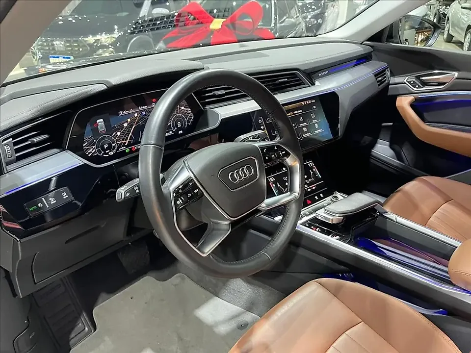 Audi E-tron Sportback - Imagem 9