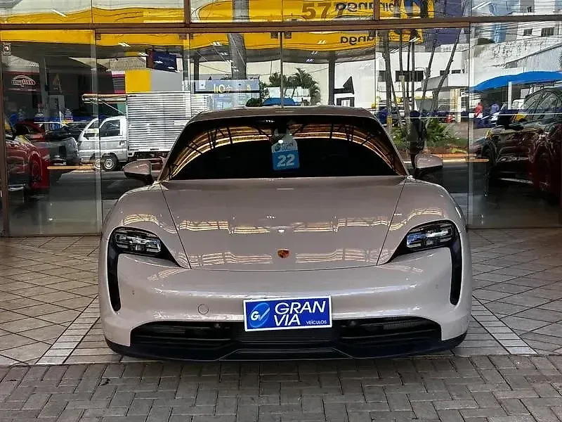 Porsche Taycan - Imagem 2