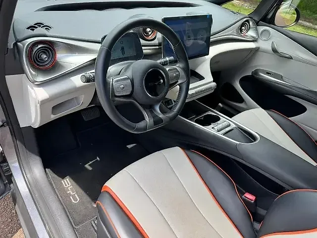 BYD Dolphin - Imagem 8