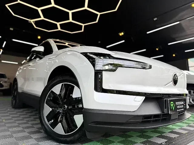 Volvo EX30 - Imagem 4