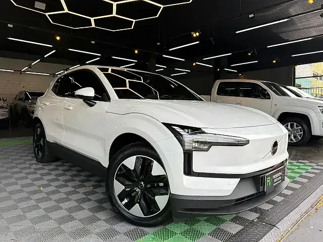 Volvo EX30 - Imagem 5