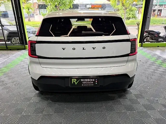 Volvo EX30 - Imagem 8