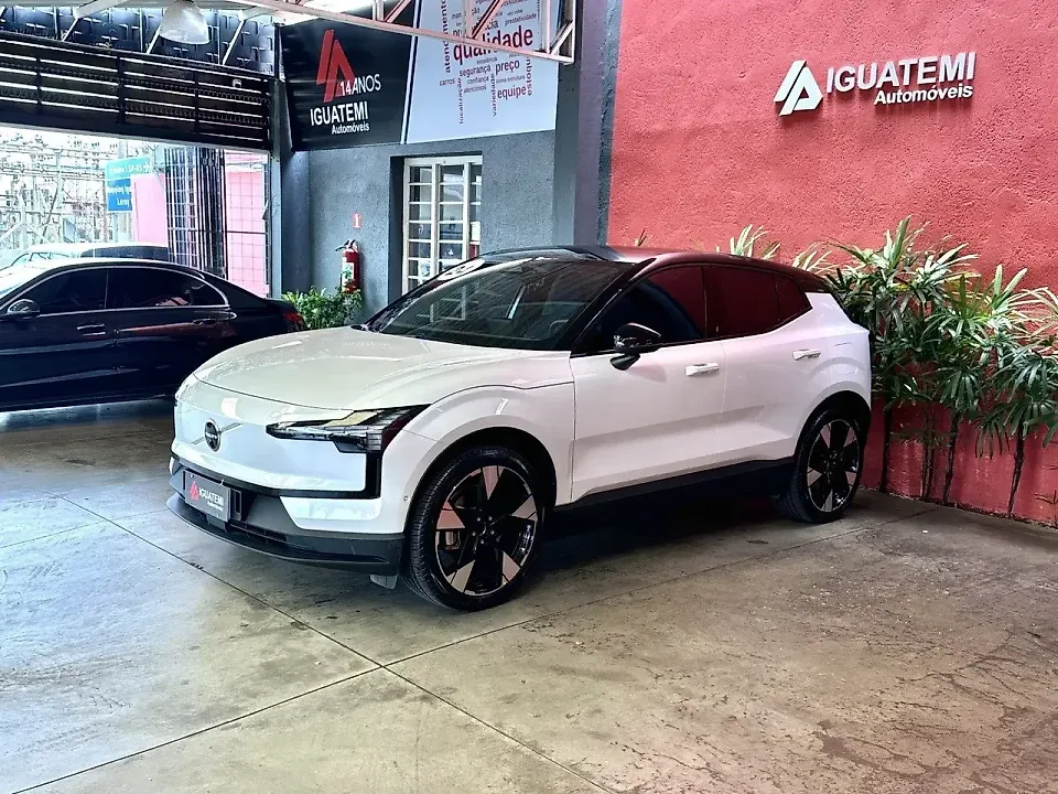 Volvo EX30 - Imagem 2