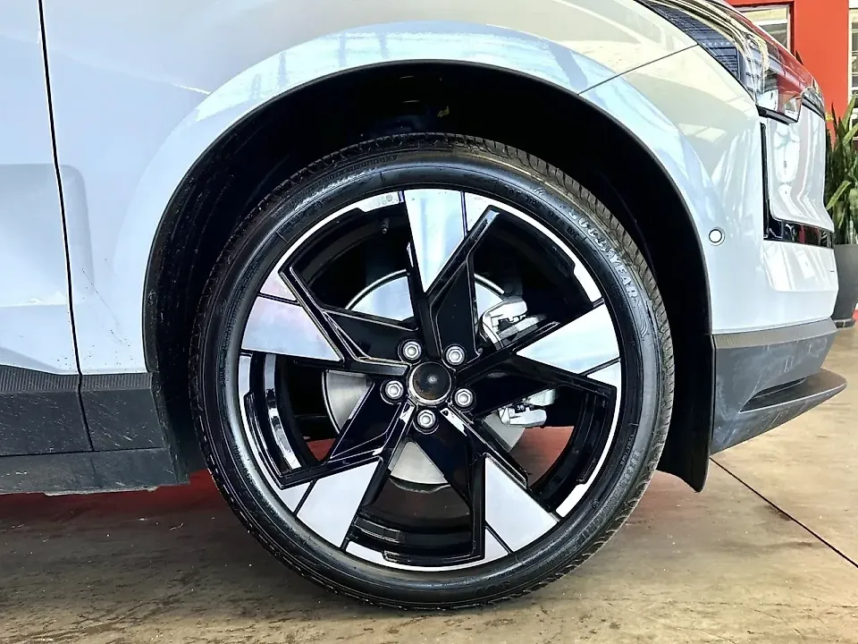 Volvo EX30 - Imagem 7