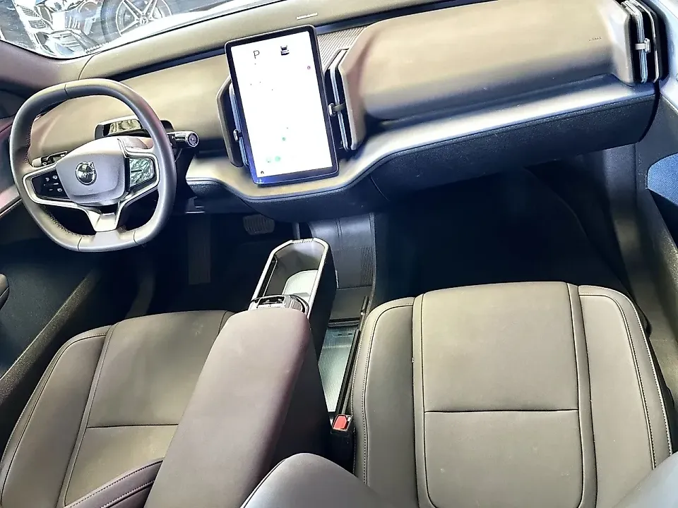 Volvo EX30 - Imagem 18