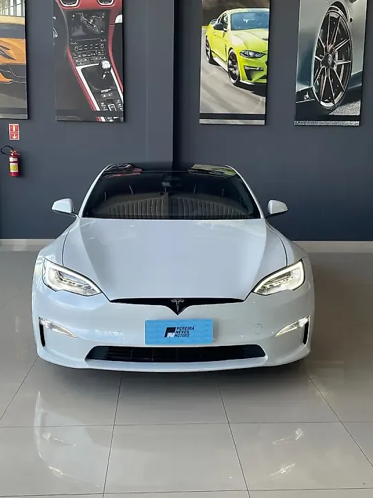 Tesla Model S - Imagem 4