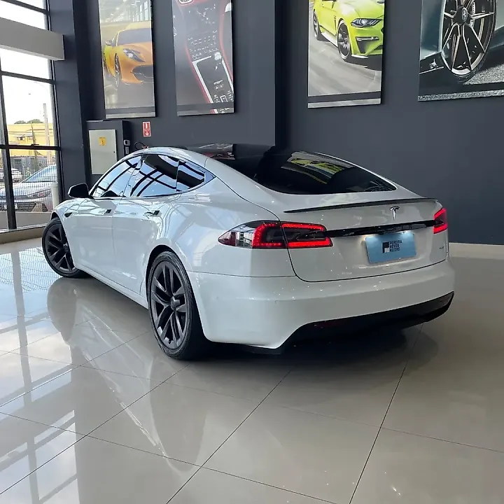 Tesla Model S - Imagem 5