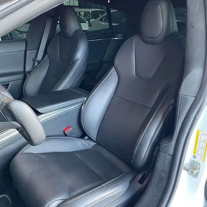 Tesla Model S - Imagem 11