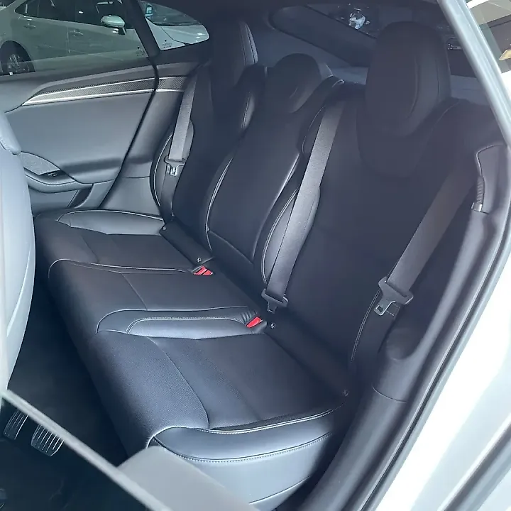 Tesla Model S - Imagem 12