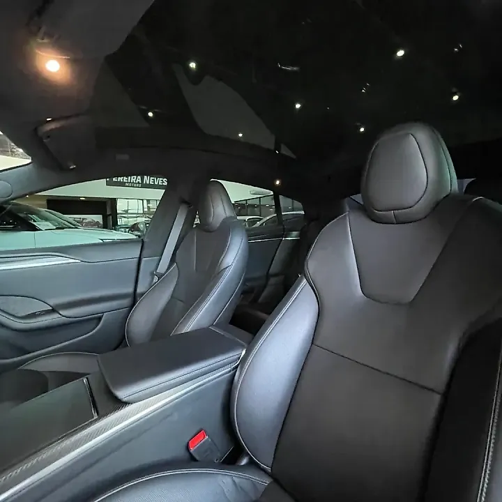 Tesla Model S - Imagem 13