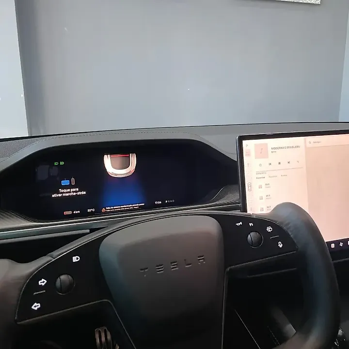 Tesla Model S - Imagem 16