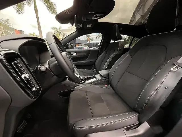 Volvo C40 Recharge - Imagem 10