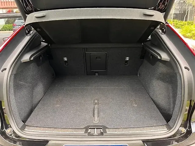 Volvo C40 Recharge - Imagem 19