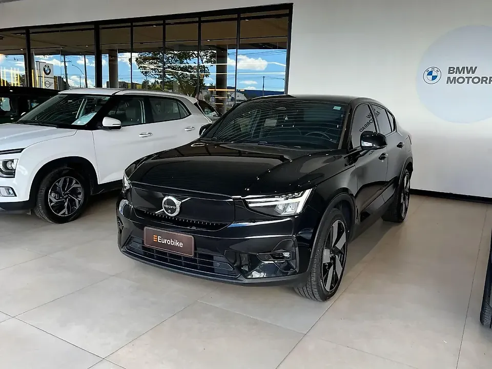 Volvo C40 Recharge - Imagem 1