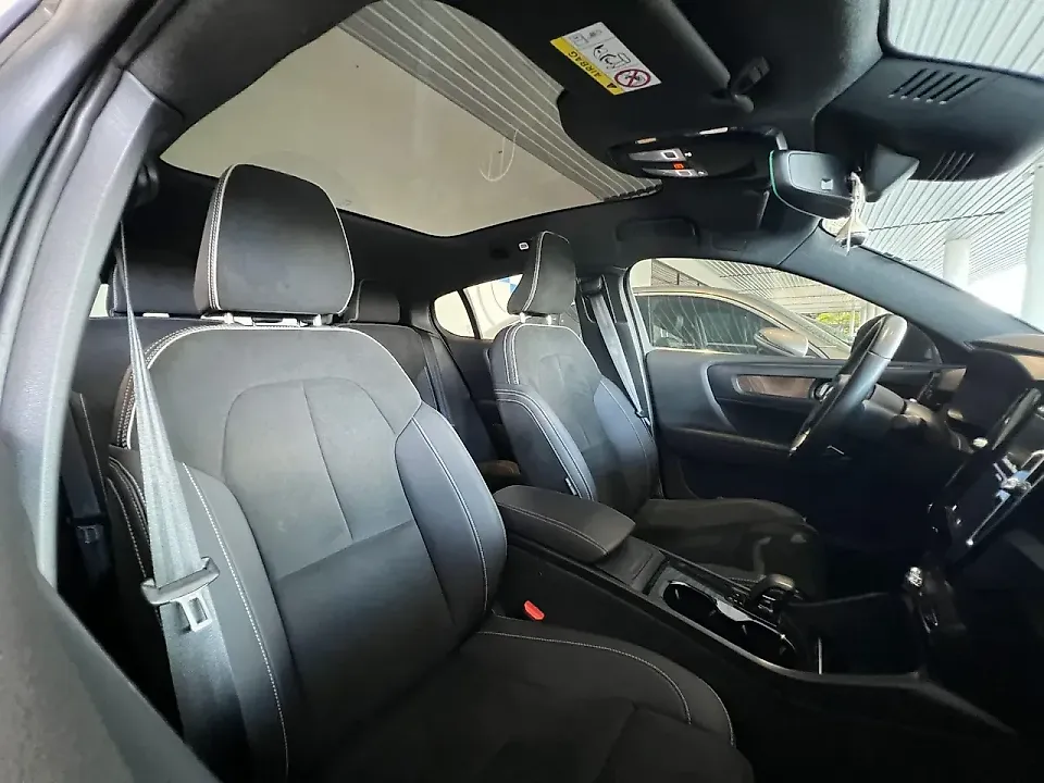 Volvo C40 Recharge - Imagem 10