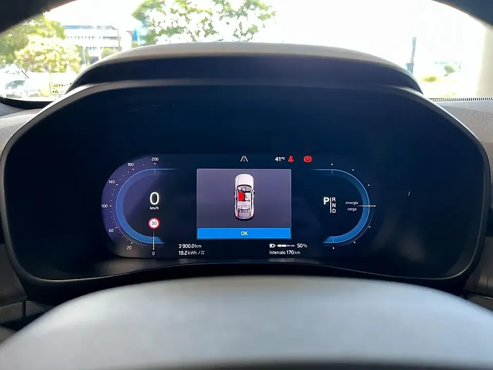 Volvo C40 Recharge - Imagem 12