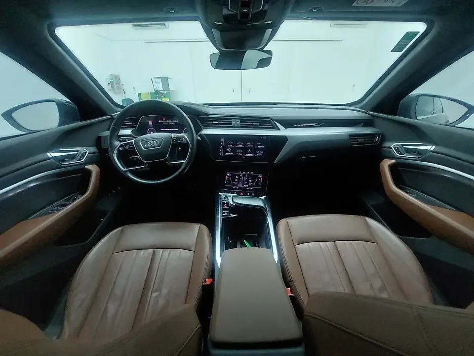 Audi E-tron Sportback - Imagem 15