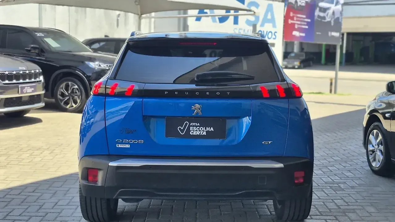 Peugeot E-2008 - Imagem 4