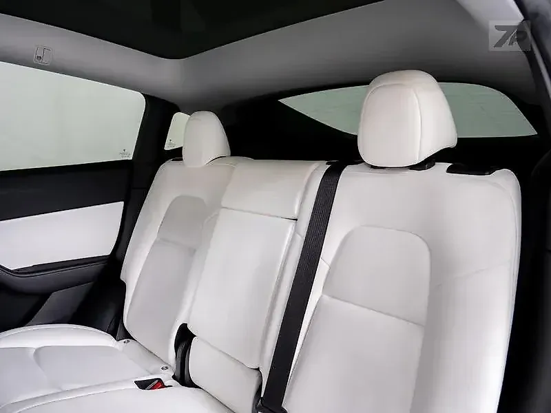 Tesla Model Y - Imagem 8