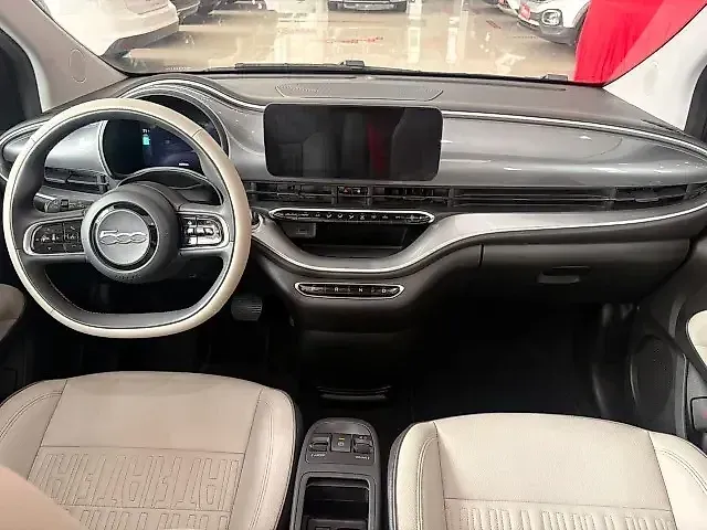 Fiat 500e - Imagem 11