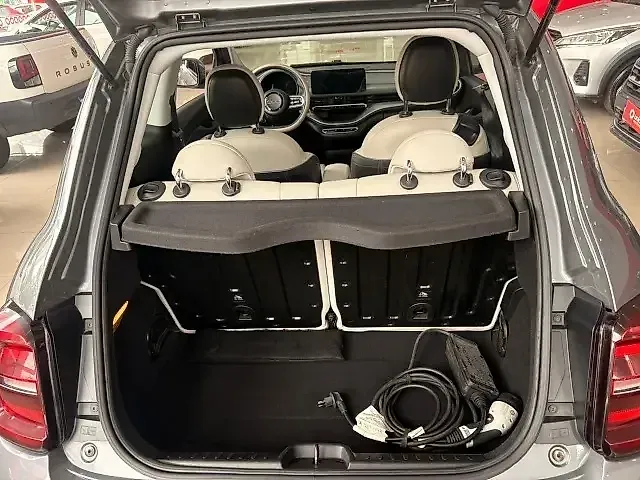 Fiat 500e - Imagem 19