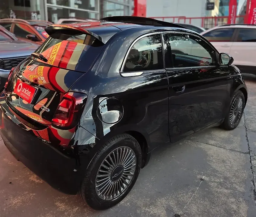 Fiat 500e - Imagem 4