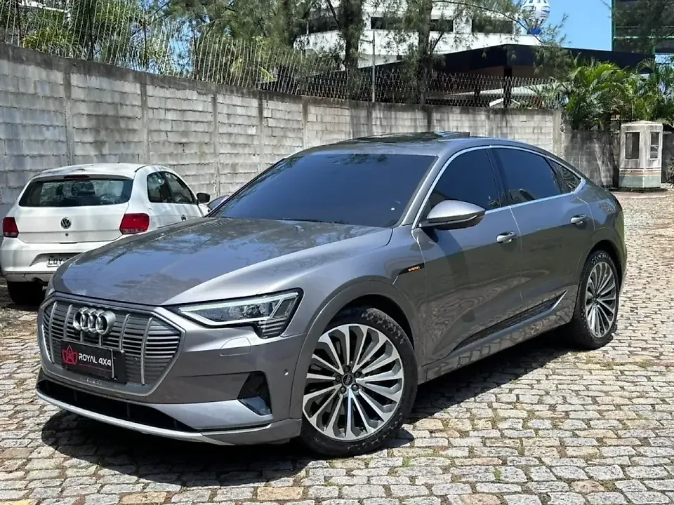 Audi E-tron Sportback - Imagem 1