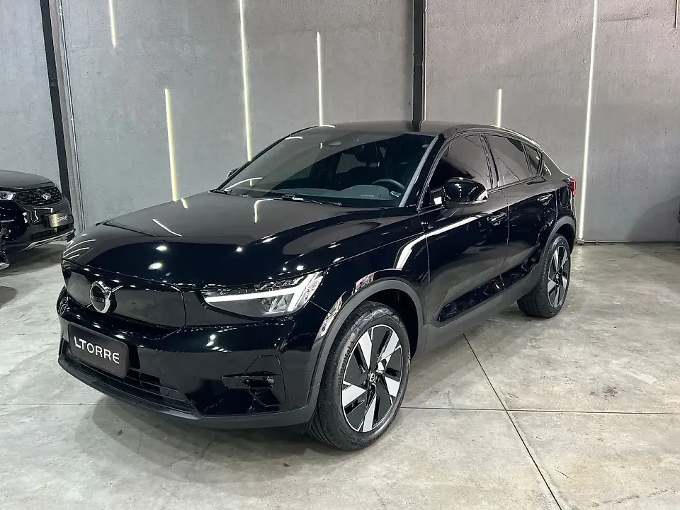 Volvo C40 Recharge - Imagem 1
