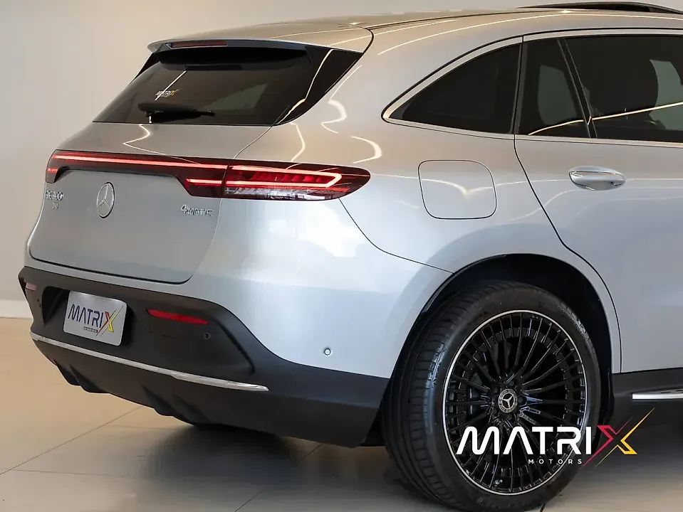Mercedes Eqc400 - Imagem 5