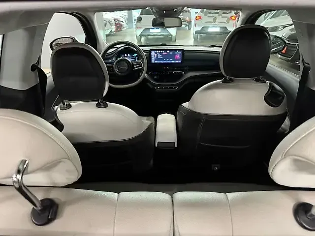 Fiat 500e - Imagem 12