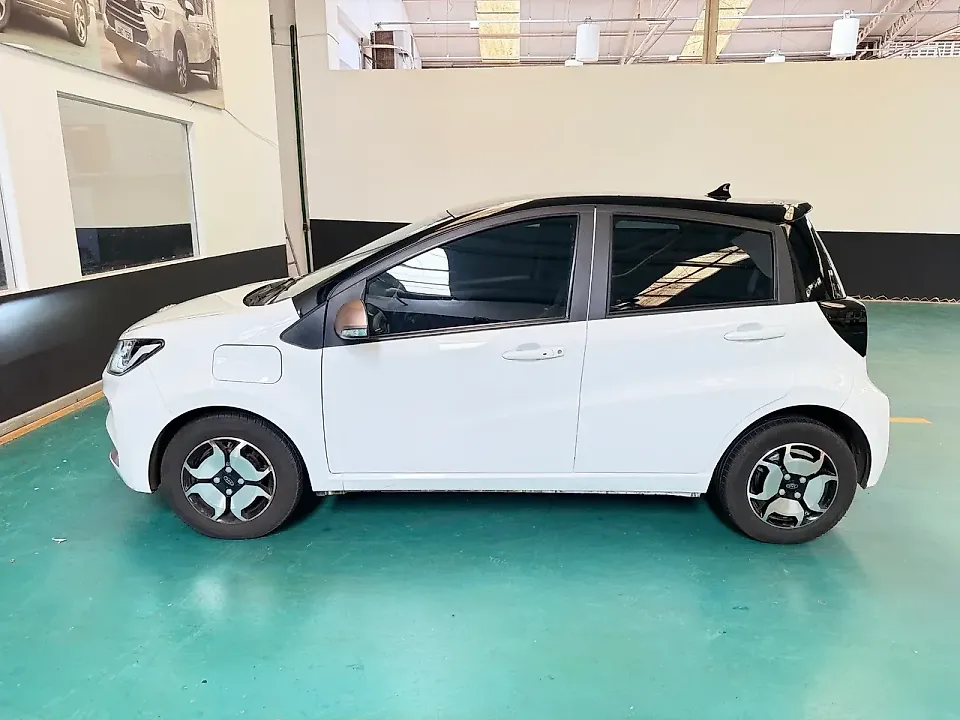 JAC E-JS1 - Imagem 2