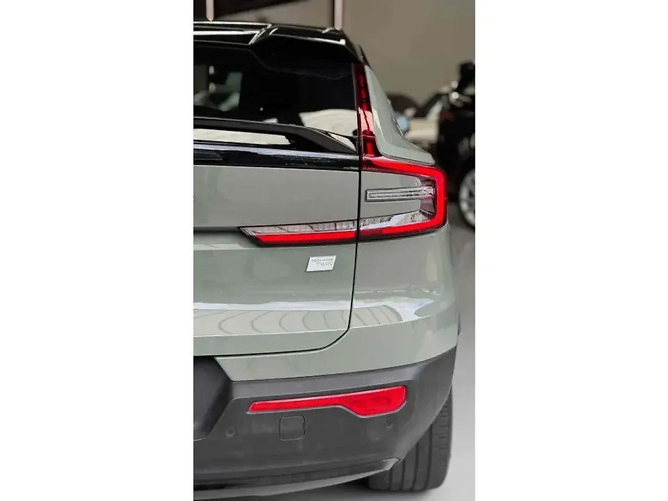 Volvo C40 Recharge - Imagem 10
