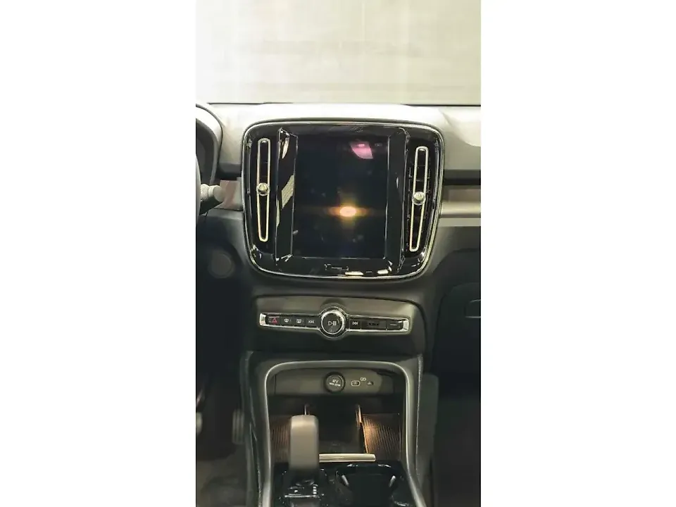Volvo C40 Recharge - Imagem 12
