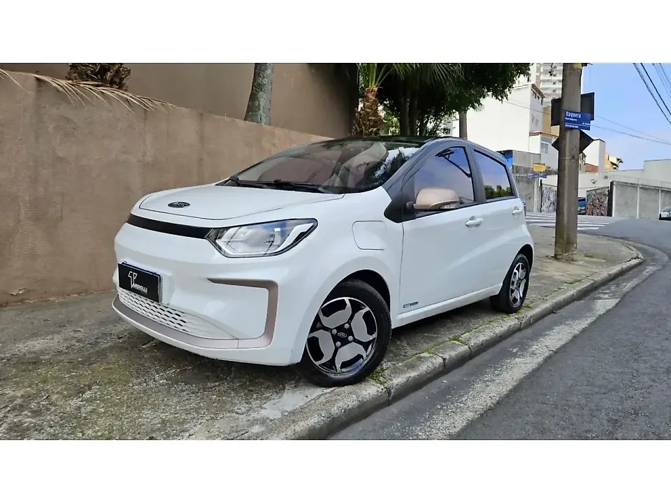 JAC E-JS1 - Imagem 1
