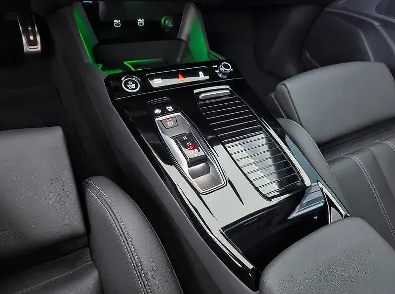 Audi E-tron - Imagem 13