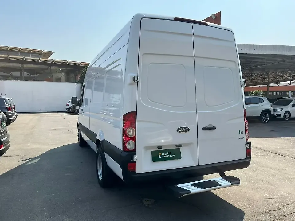 JAC Iev7s - Imagem 3