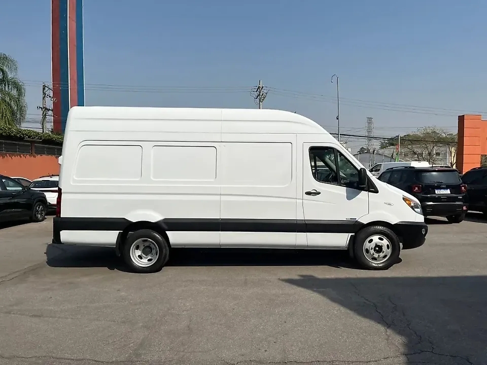JAC Iev7s - Imagem 6