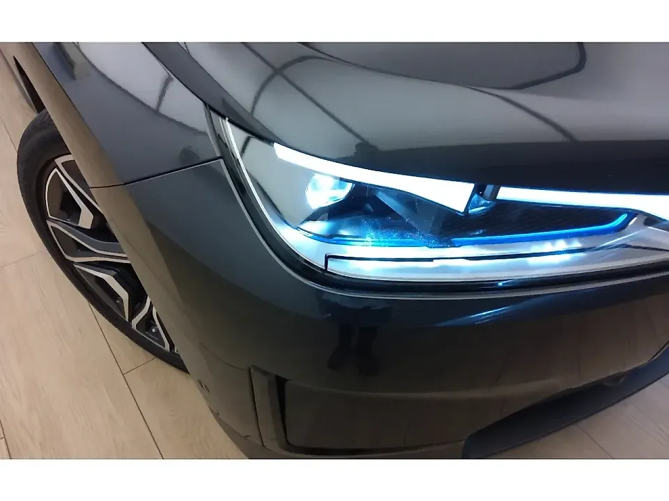 BMW Ix - Imagem 2