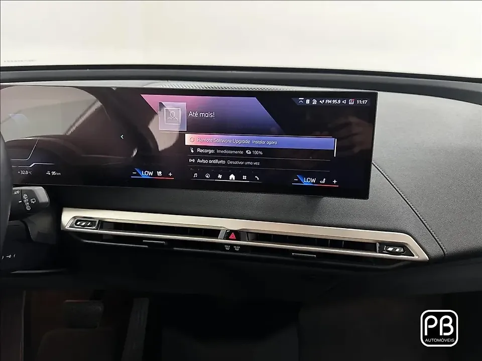 BMW Ix - Imagem 14