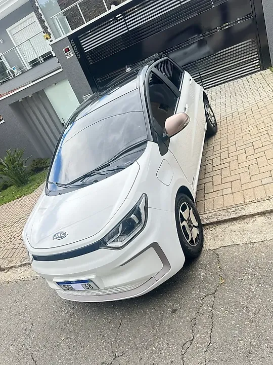 JAC E-JS1 - Imagem 2