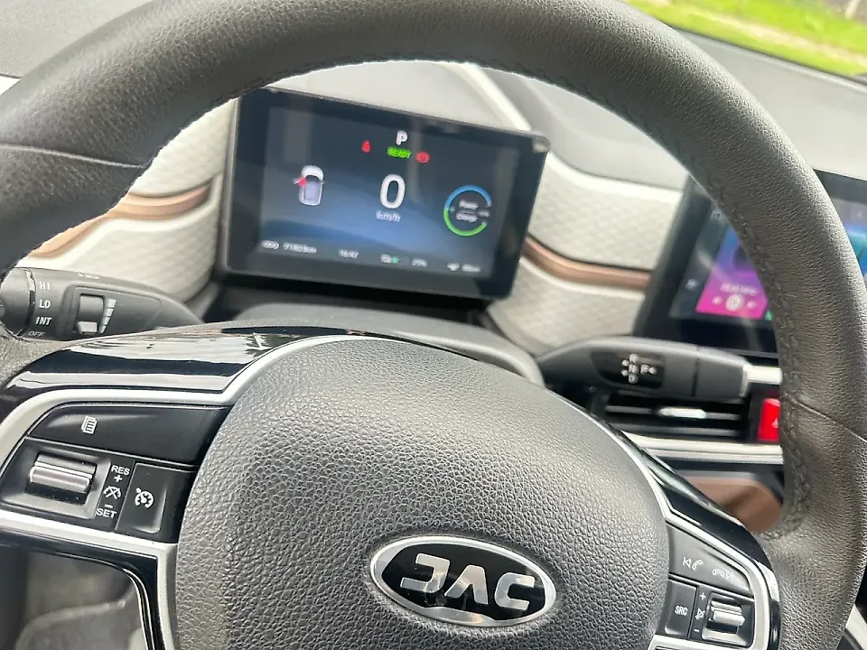 JAC E-JS1 - Imagem 20