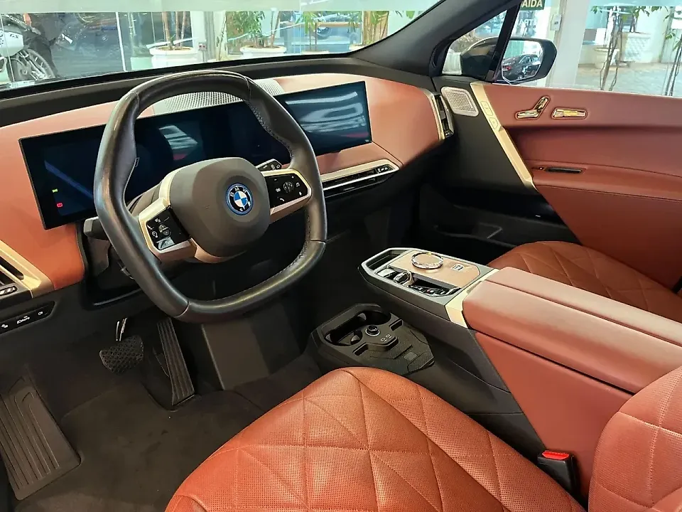 BMW Ix - Imagem 5